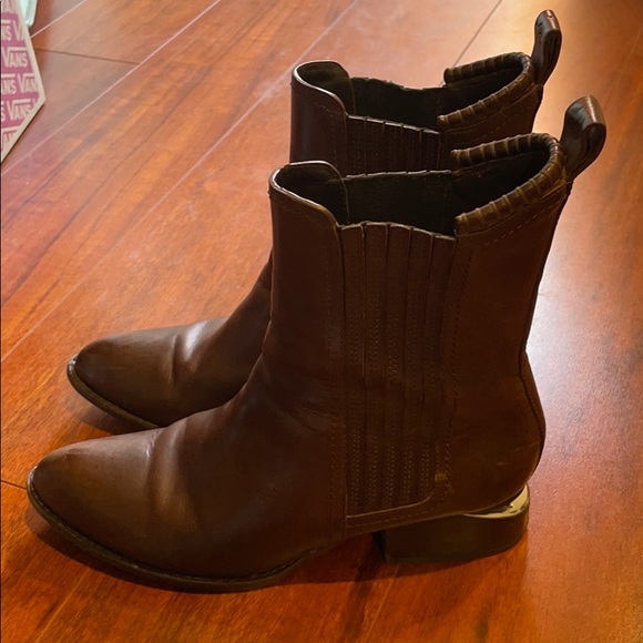 Alexander Wang Anouck Chelsea Boots - Picture 4 of 14